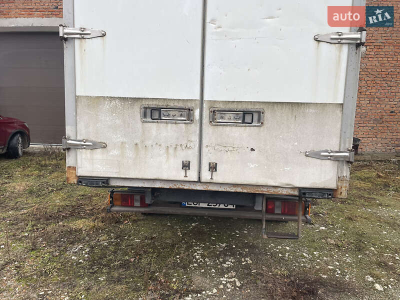 Грузовой фургон Ford Transit 2004 в Каменец-Подольском