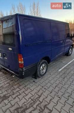 Вантажний фургон Ford Transit 2004 в Тернополі