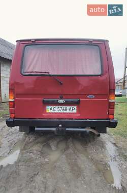 Грузовой фургон Ford Transit 1988 в 