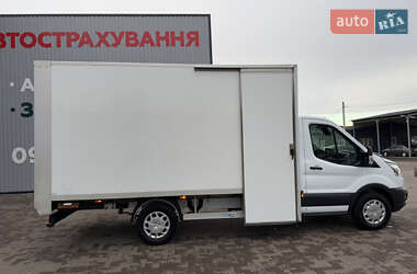 Вантажний фургон Ford Transit 2017 в Ірпені