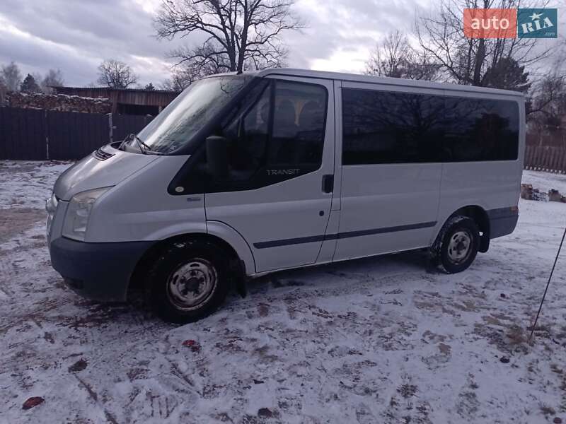 Микроавтобус Ford Transit 2010 в Рокитном