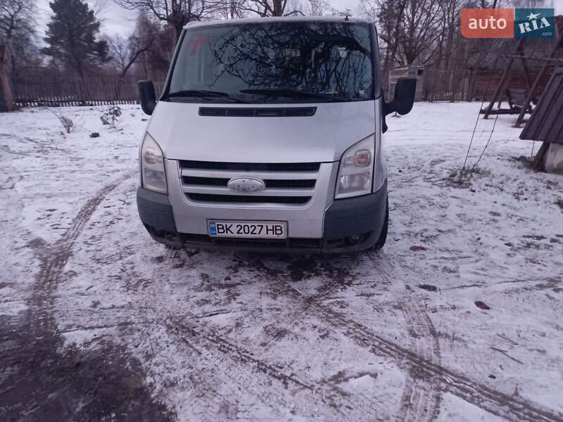 Микроавтобус Ford Transit 2010 в Рокитном