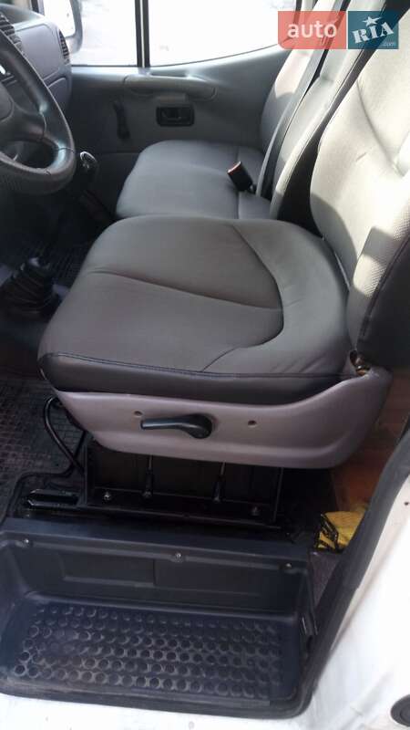 Вантажний фургон Ford Transit 1997 в Києві