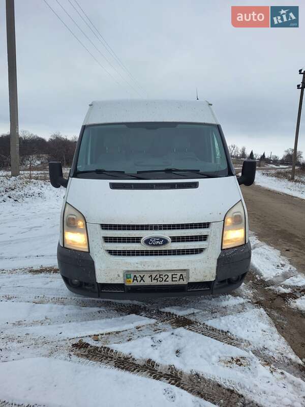 Грузовой фургон Ford Transit 2013 в Богодухове