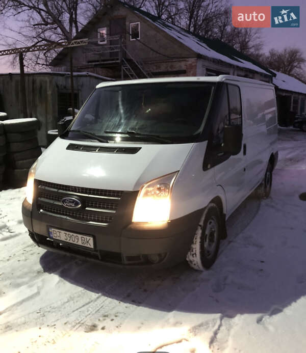 Вантажний фургон Ford Transit 2013 в Миколаєві