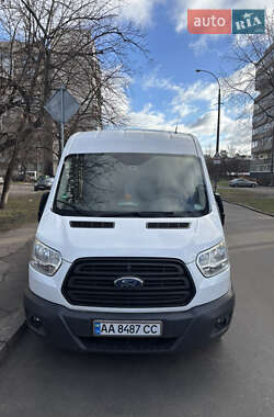 Вантажний фургон Ford Transit 2015 в Києві