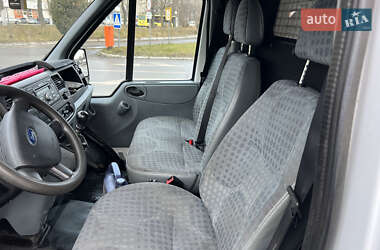 Вантажний фургон Ford Transit 2013 в Львові