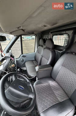 Грузовой фургон Ford Transit 2011 в 