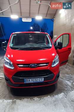 Грузовой фургон Ford Transit 2015 в Волочиске