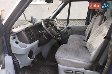 Вантажопасажирський фургон Ford Transit 2011 в Ужгороді