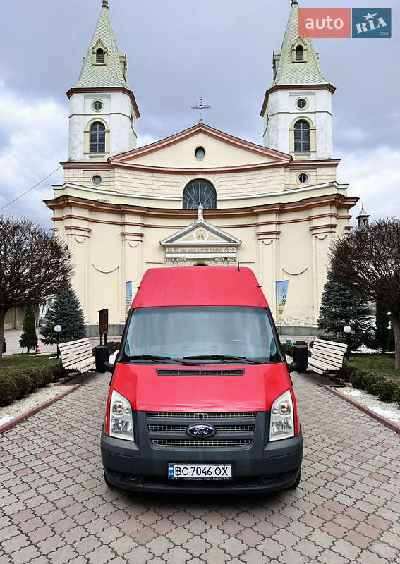 Специальный автобус Ford Transit 2012 в 