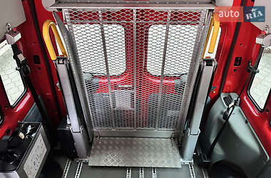 Специальный автобус Ford Transit 2012 в 