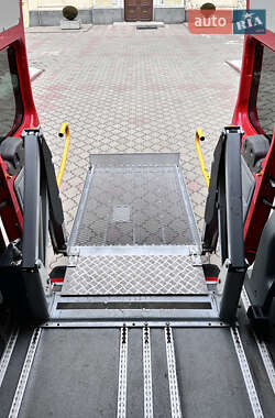 Специальный автобус Ford Transit 2012 в 