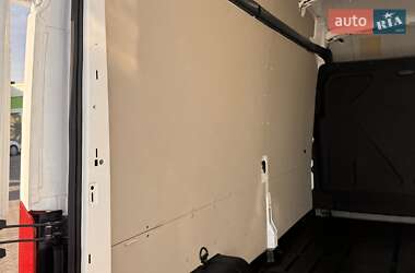 Грузовой фургон Ford Transit 2023 в 