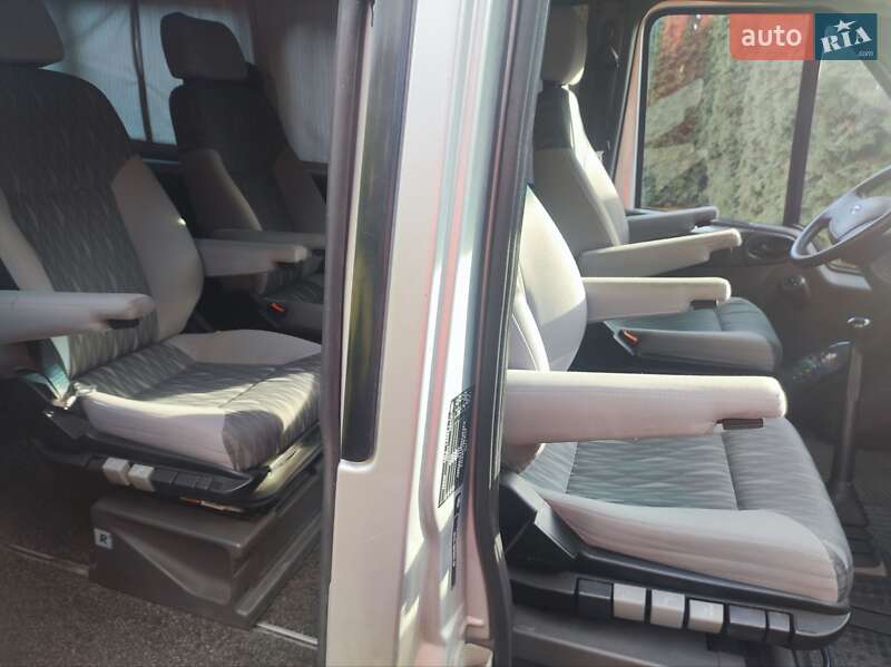 Микроавтобус Ford Transit 2003 в Ровно