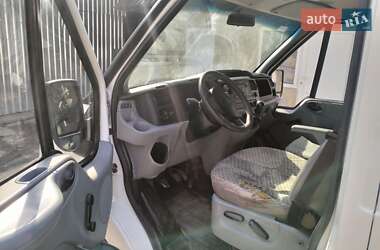 Грузовой фургон Ford Transit 2008 в Снятине