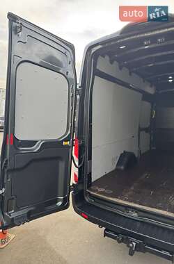 Вантажний фургон Ford Transit 2019 в 