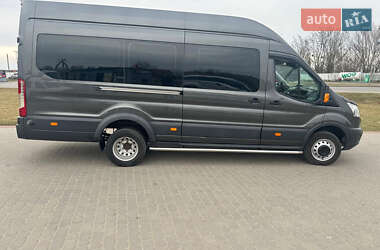 Вантажний фургон Ford Transit 2015 в Львові