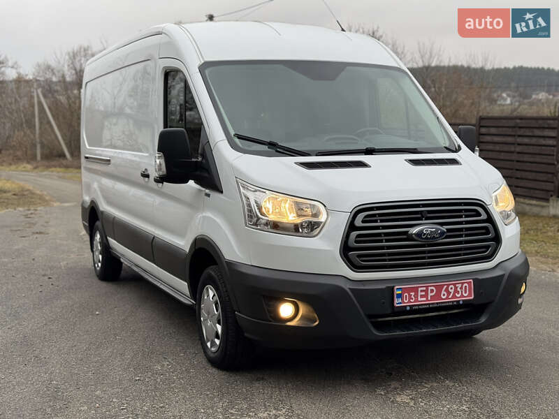Грузовой фургон Ford Transit 2018 в 