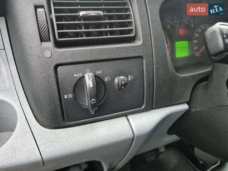 Эвакуатор Ford Transit 2011 в Виннице