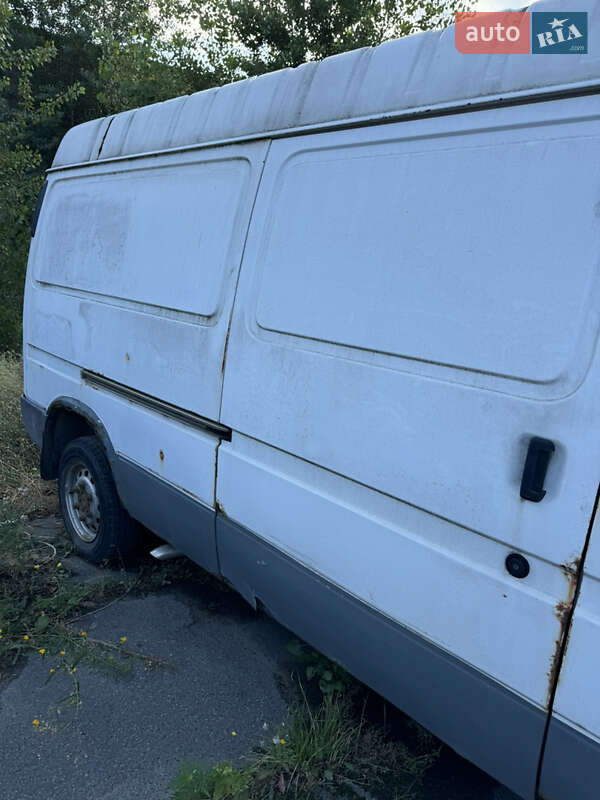 Грузовой фургон Ford Transit 1998 в Днепре