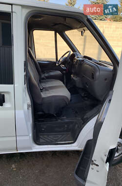 Микроавтобус Ford Transit 2005 в 