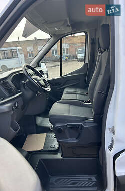 Вантажний фургон Ford Transit 2020 в 