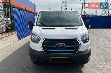Грузовой фургон Ford Transit 2022 в 