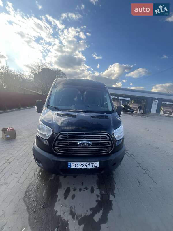Микроавтобус Ford Transit 2015 в Львове