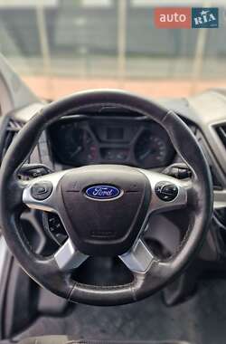 Грузовой фургон Ford Transit 2017 в 