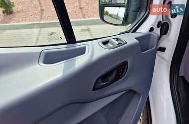 Грузовой фургон Ford Transit 2017 в 
