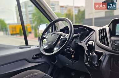 Грузовой фургон Ford Transit 2017 в 