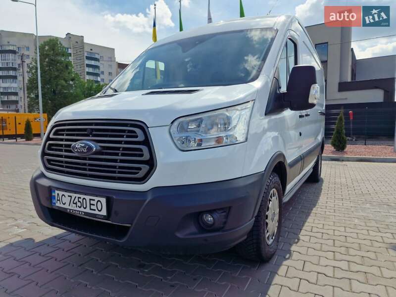 Грузовой фургон Ford Transit 2017 в Луцке