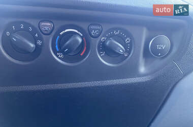Грузовой фургон Ford Transit 2016 в 