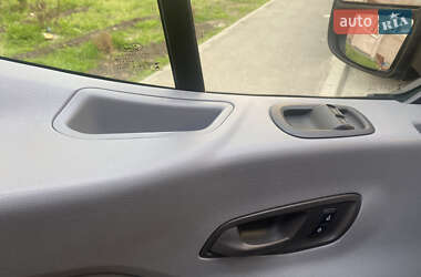 Грузовой фургон Ford Transit 2016 в 