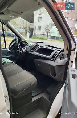 Грузовой фургон Ford Transit 2017 в 