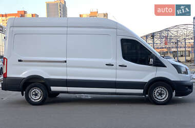 Грузовой фургон Ford Transit 2018 в 