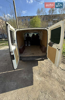 Грузовой фургон Ford Transit 2001 в 