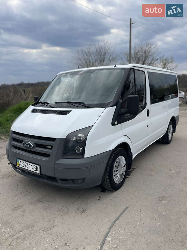 Микроавтобус Ford Transit 2006 в 