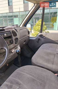 Вантажопасажирський фургон Ford Transit 2002 в 