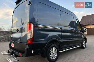 Грузовой фургон Ford Transit 2020 в 
