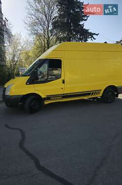 Грузовой фургон Ford Transit 2010 в 