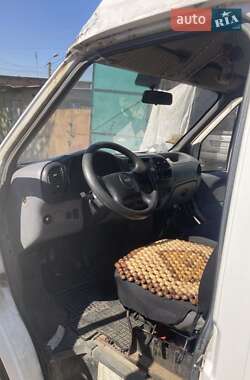 Грузовой фургон Ford Transit 1998 в 