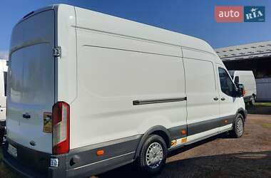 Грузовой фургон Ford Transit 2016 в 