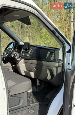 Грузовой фургон Ford Transit 2020 в 
