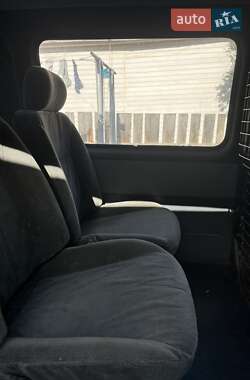 Грузовой фургон Ford Transit 1999 в 