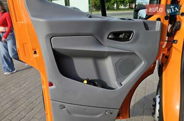 Грузовой фургон Ford Transit 2018 в 