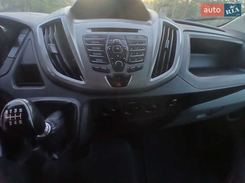 Грузовой фургон Ford Transit 2018 в Дубно