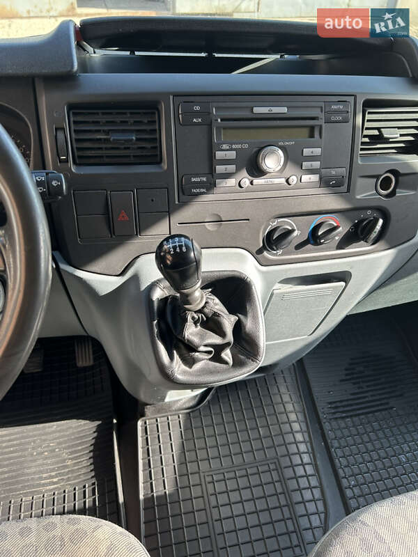 Грузовой фургон Ford Transit 2006 в Харькове