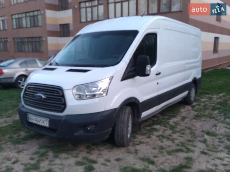 Вантажний фургон Ford Transit 2015 в Хмельницькому
